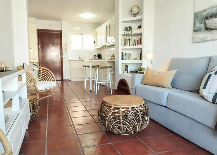 Апартаменты 2 Bedroom With Sea Views, Acapulco Playa, Нерха