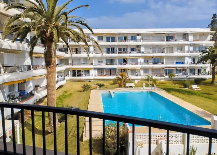 2 Bedroom With Sea Views, Acapulco Playa, Нерха